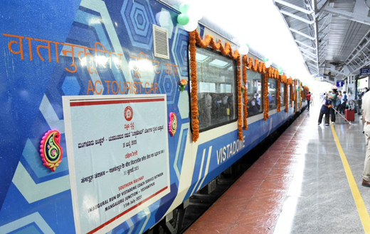 train with Vistadome coaches flagged off in Mangalore